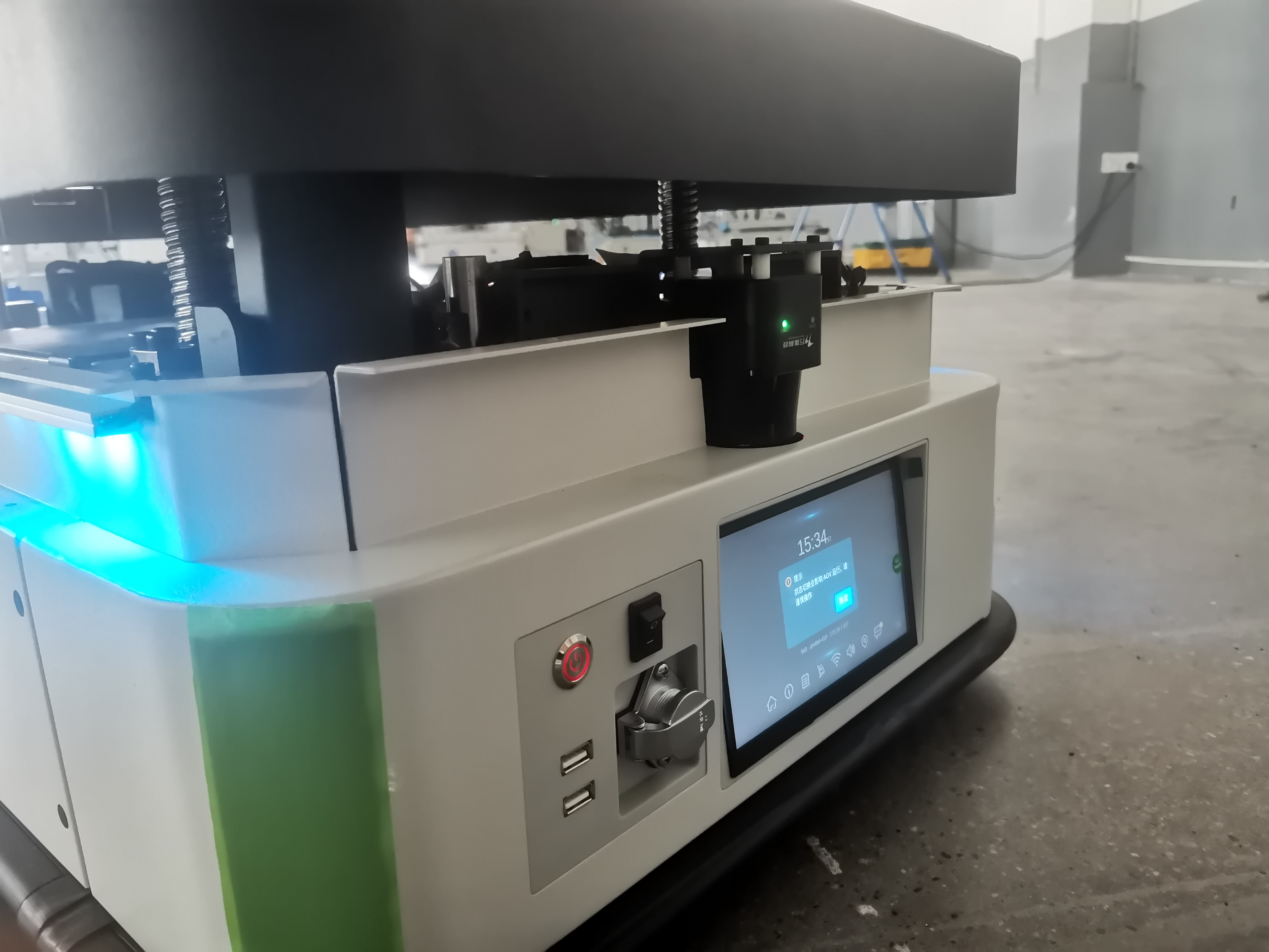 716mini在潜伏式AGV上的应用1